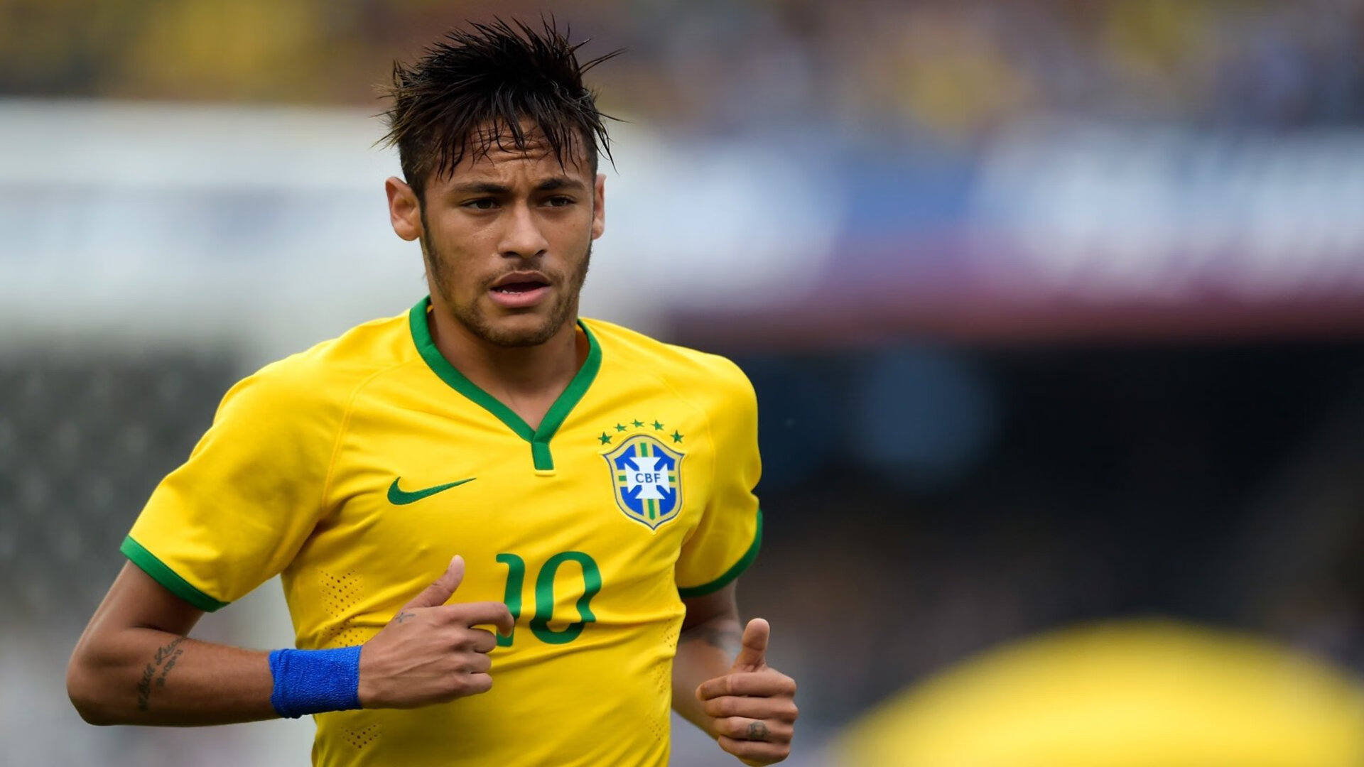 未来足球场馆将实现全场Wi-Fi覆盖，提升观赛体验，创意足球场馆