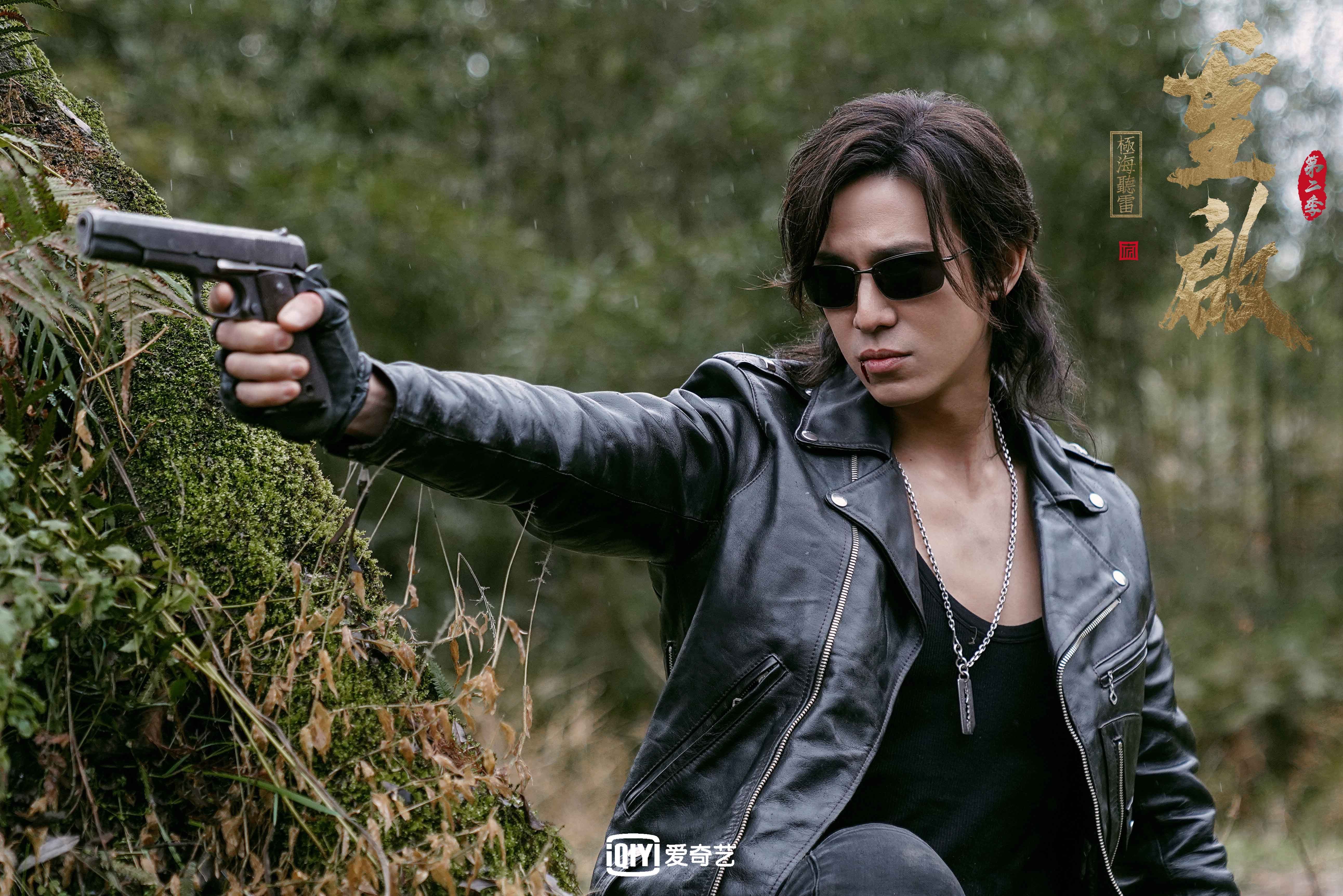 “詹姆斯30+10，火热话题引发网友热议”，詹姆斯03到10战绩